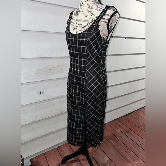 A.U.W black with white plaid and buckle straps midi dress w/ slit• NWOT• Size: S - Picture 8 of 9